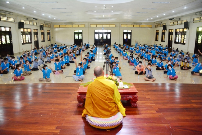 Khóa tu thanh thiếu niên